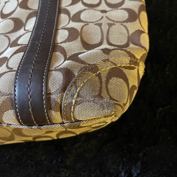 GENUINE COACH F12645 JAQUARD HAMPTON SHOULDER BAG Approx 10.5 inches tall - Picture 12 of 17